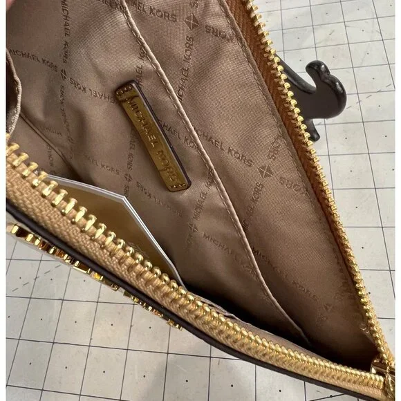 Michael Kors Gold Jet Set Travel XL Leather Clutch New NWT Wristlet w/Strap - Picture 7 of 7